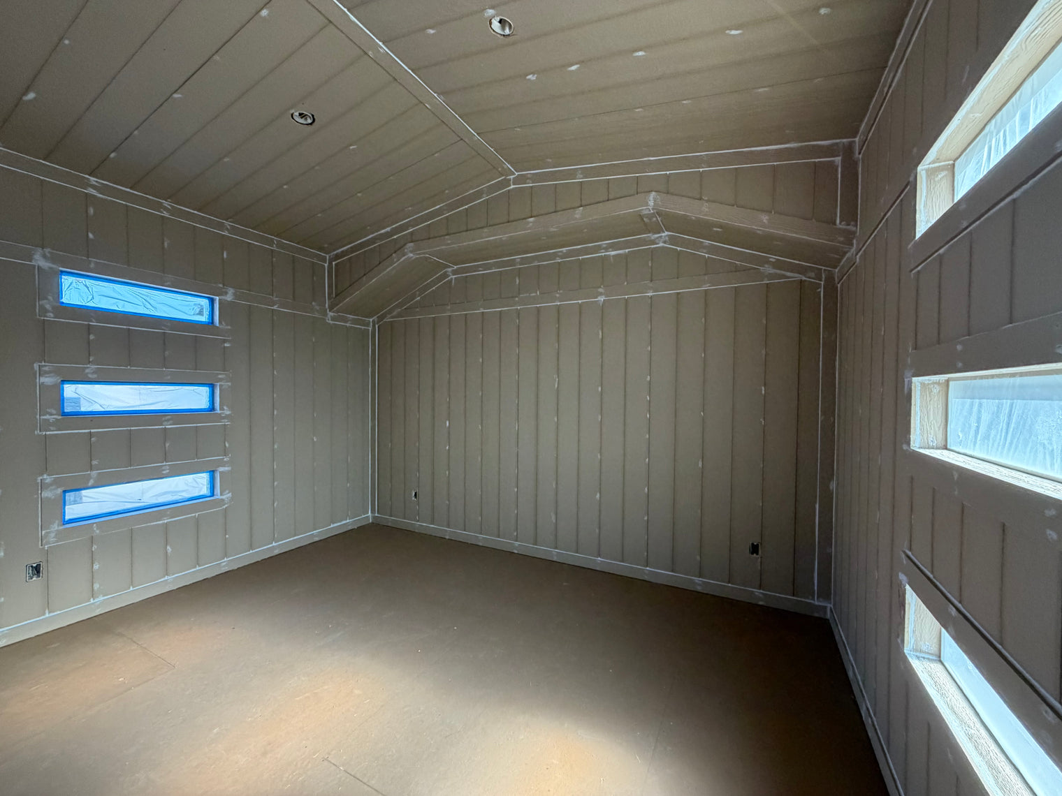 The Augusta Studio 16x20 Golf Simulator Shed – Base, 1080P HD & 4K Packages