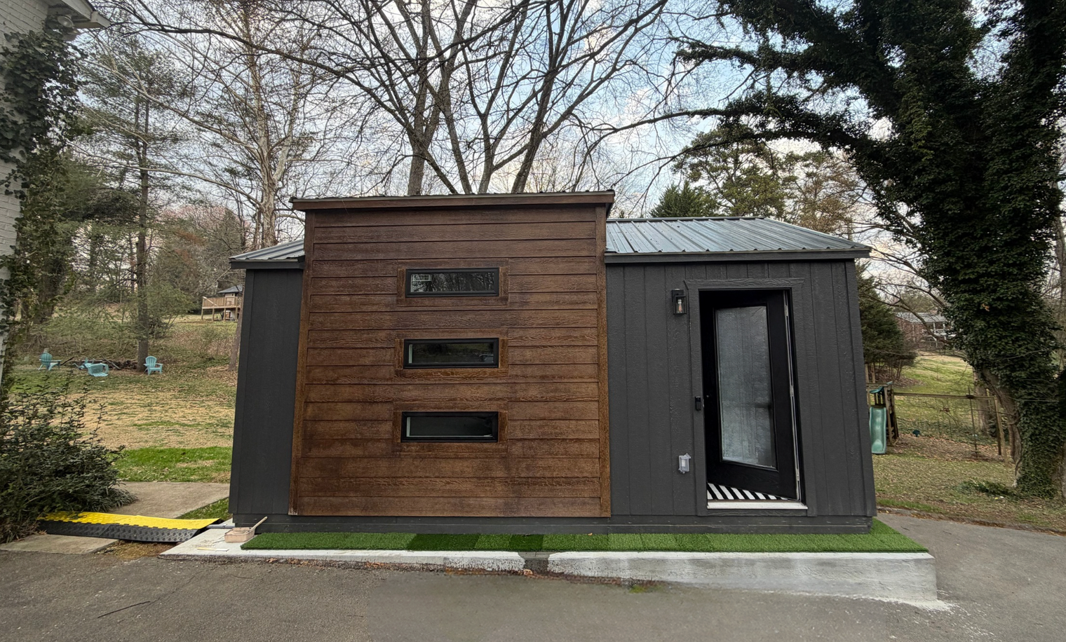 The Augusta Studio 16x20 Golf Simulator Shed – Base, 1080P HD & 4K Packages